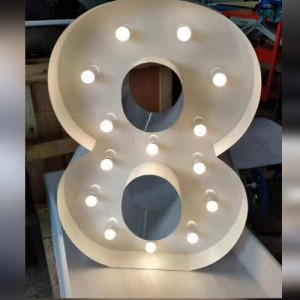 Giant Light Up 120cm Number 8